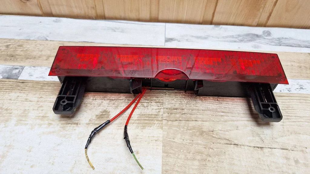 Third/center stoplight – Citroen C4 I (2004-2010)