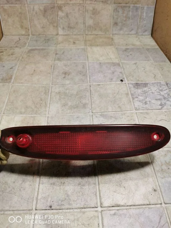 Third/center stoplight 014857214AB