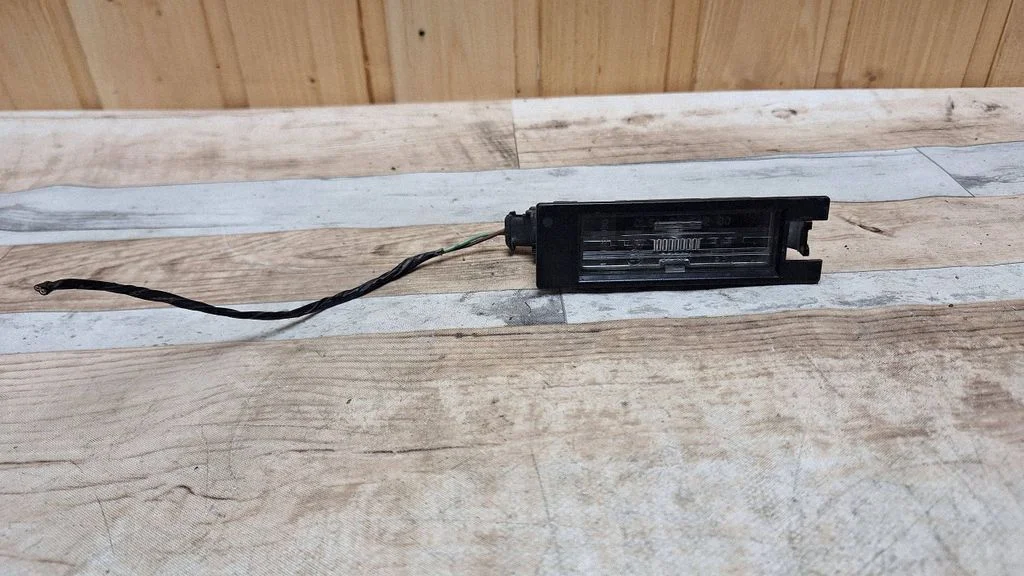 Number plate light 13139990