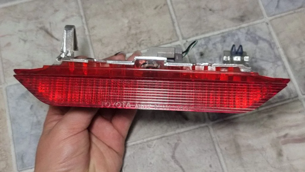Third/center stoplight – Toyota Yaris Verso (1999-2005)