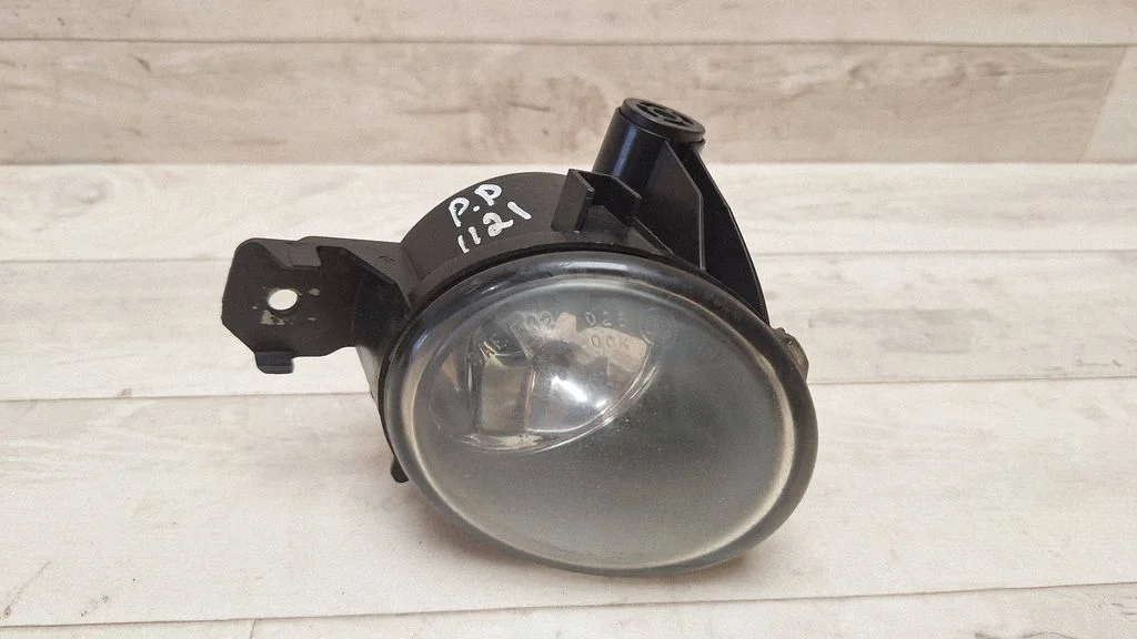 Priekšējais miglas lukturis – BMW 1. sērija E81 E87 (2004-2011)