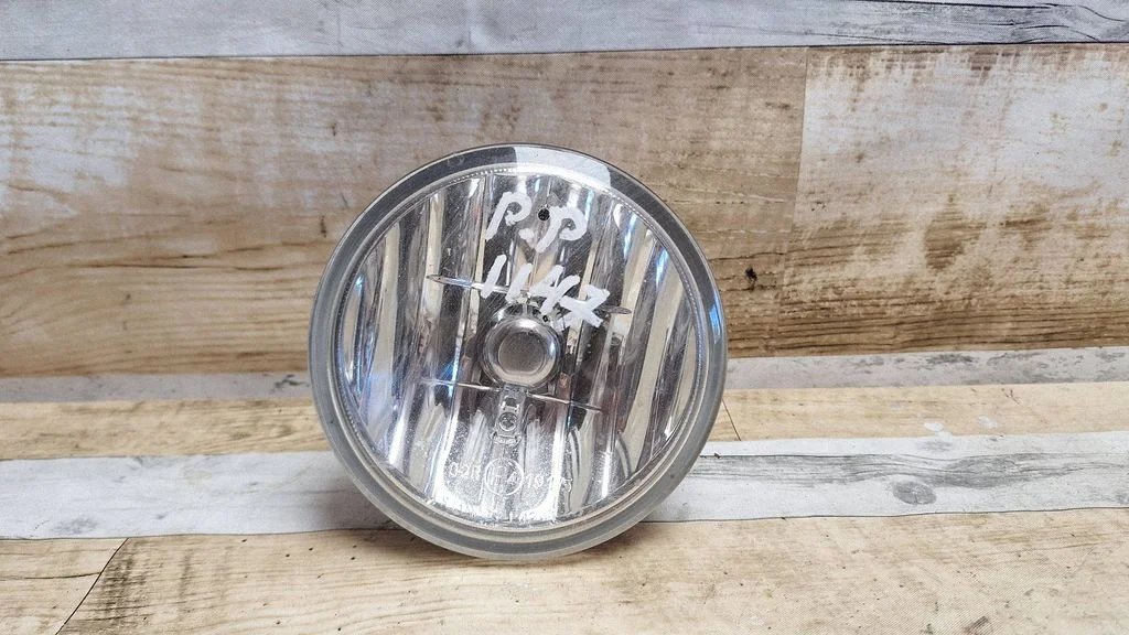 Front fog light 19175