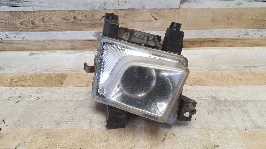 Front fog light – Opel Vectra C (2002-2005)