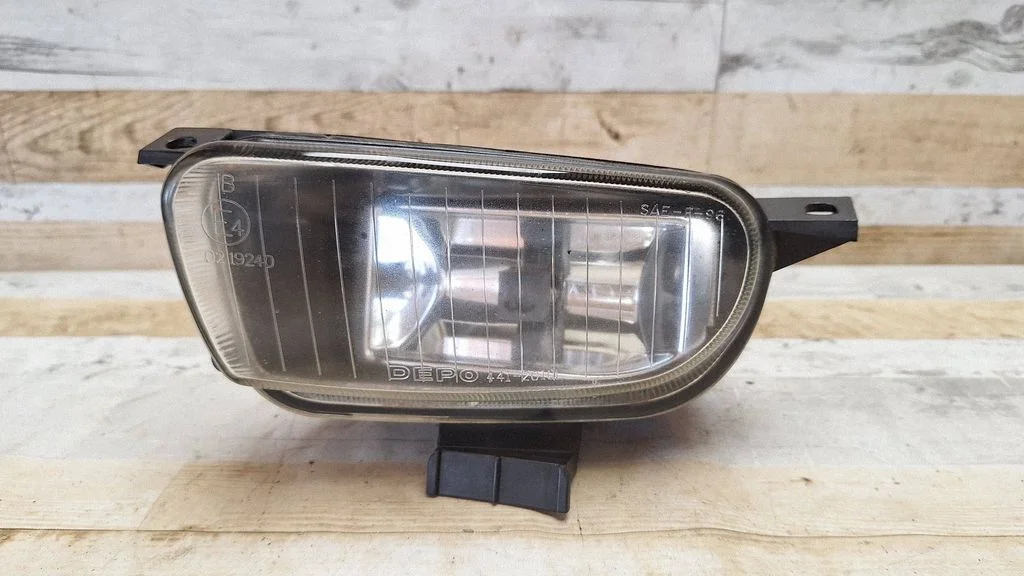 Front fog light – Volkswagen Transporter - Caravelle T4 (1991-2003)