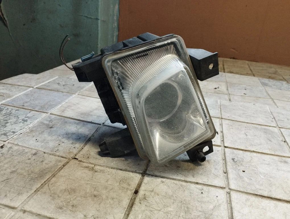 Front fog light – Opel Vectra C (2002-2005)