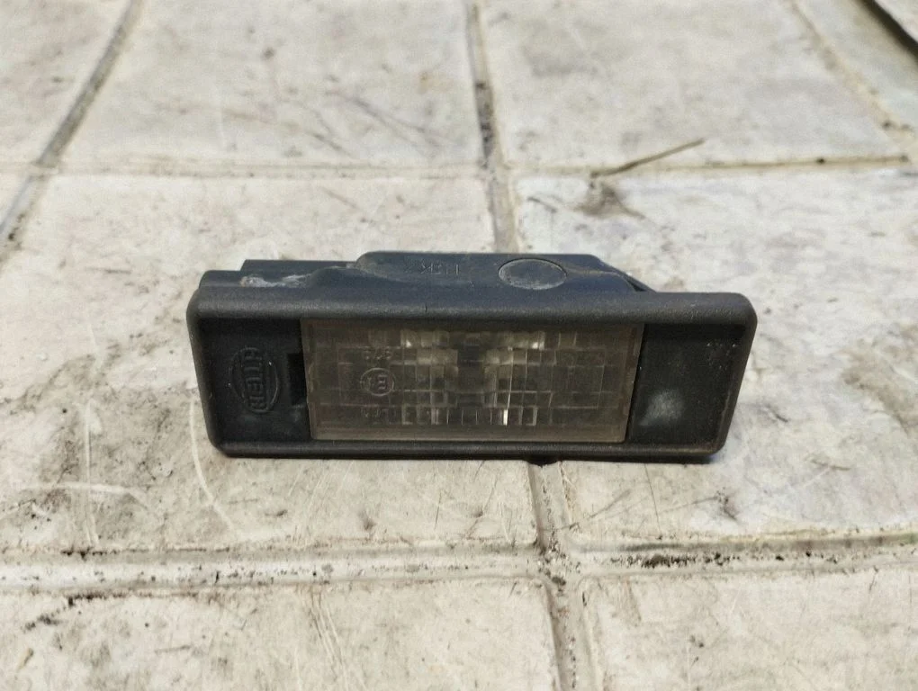 Number plate light