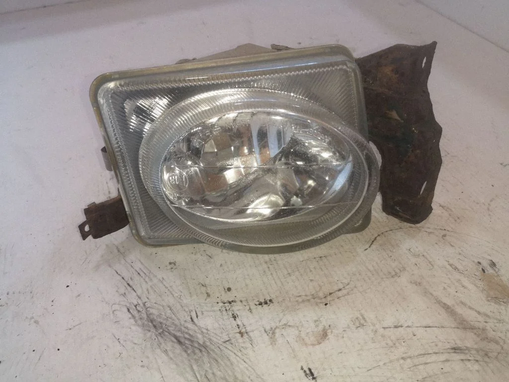 Front fog light – Mitsubishi Galant (1997-2003)