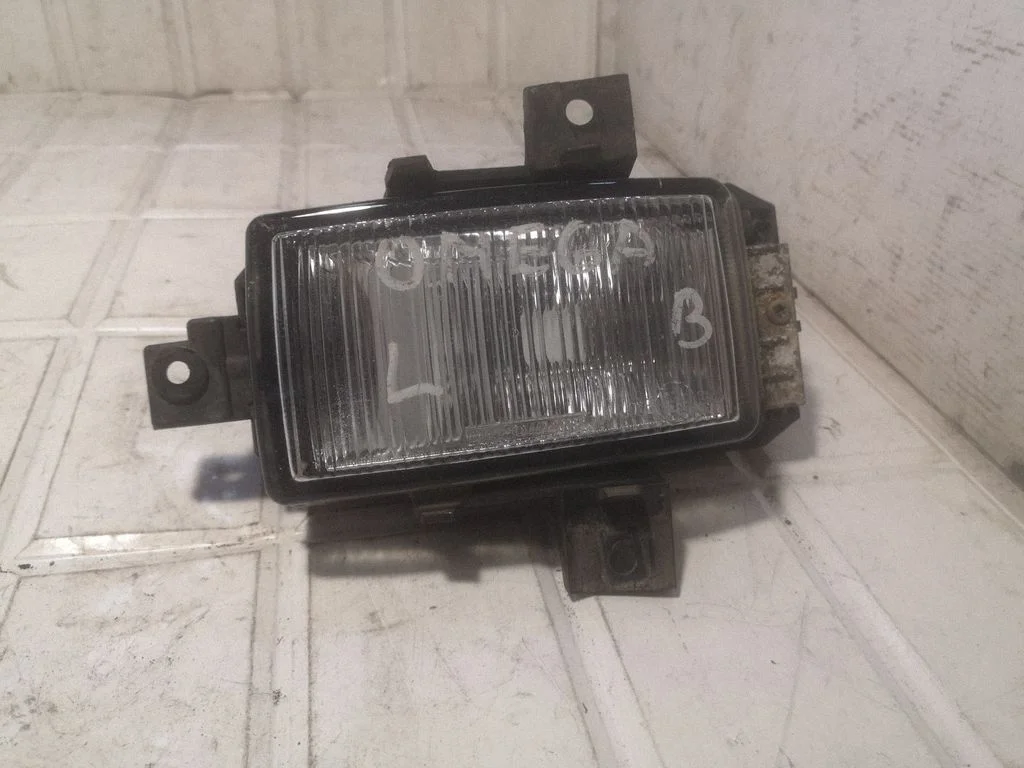 Front fog light – Opel Omega B1 (1994-1999)