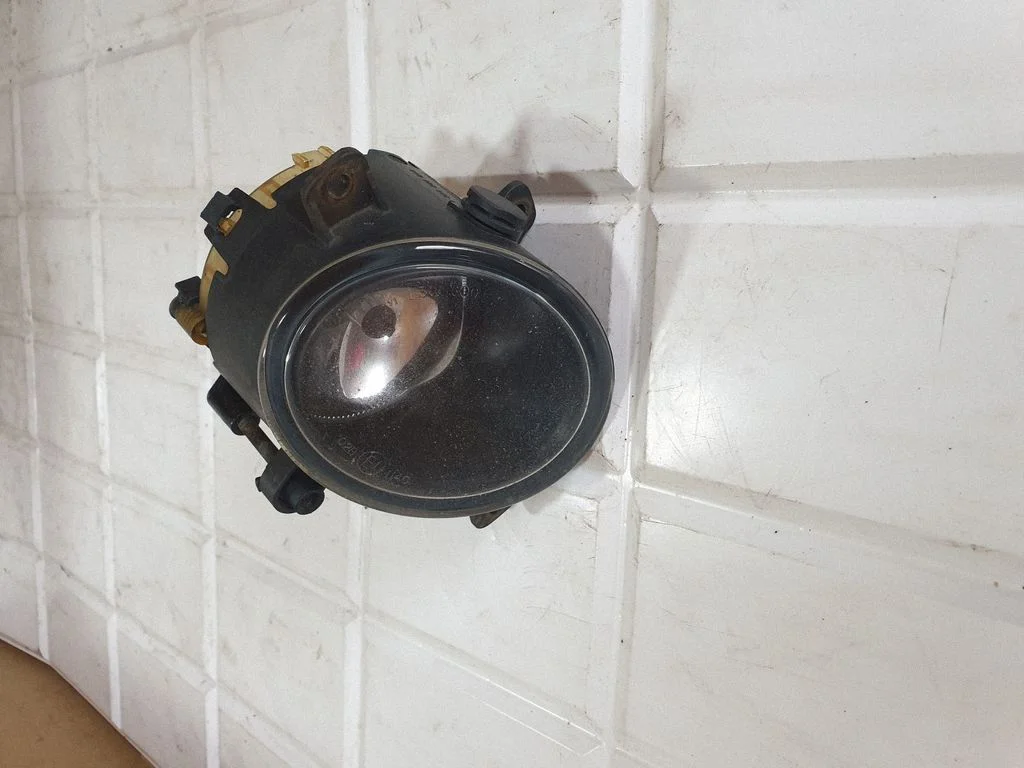 Front fog light – Ford Mondeo Mk III (2000-2007)