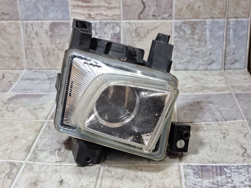 Front fog light – Opel Vectra C (2002-2005)