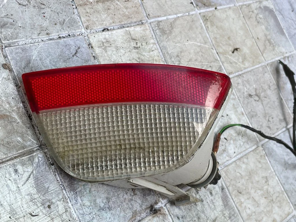 Rear fog light – Ford Focus C-MAX (2003-2010)