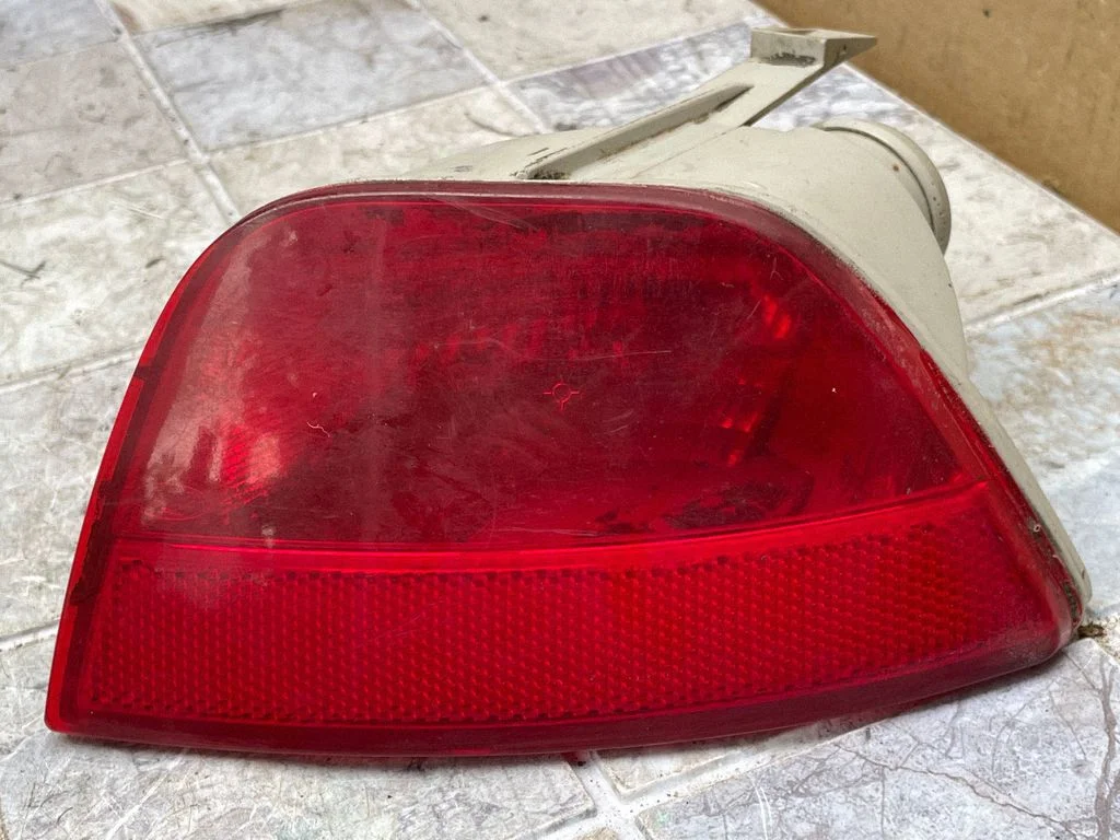 Rear fog light – Ford Focus C-MAX (2003-2010)