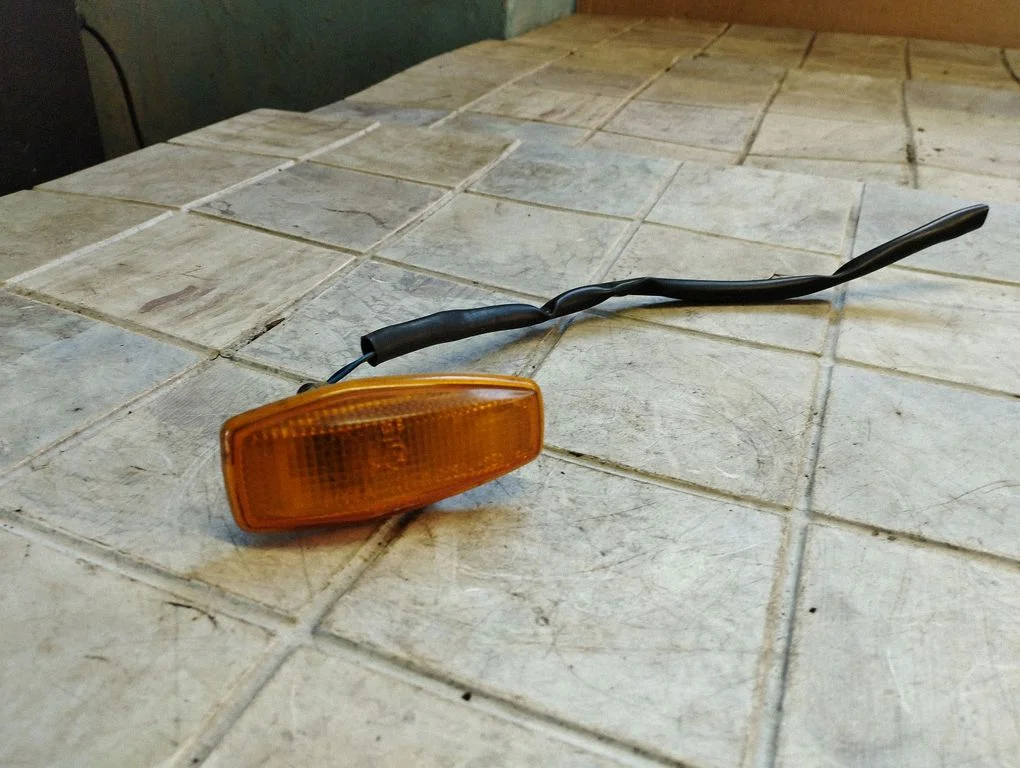 Spārna pagrieziena lukturis 923043B1