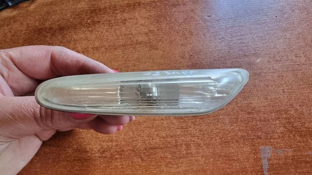 Front fender indicator light – BMW 1 Series E81 E87 (2004-2011)