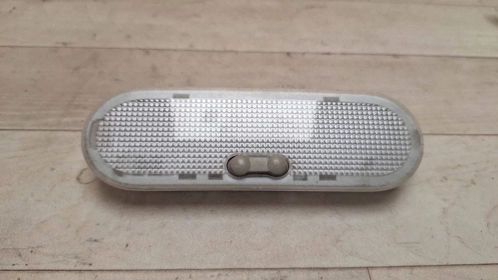 Rear seat light – Dacia Sandero (2008-2012)