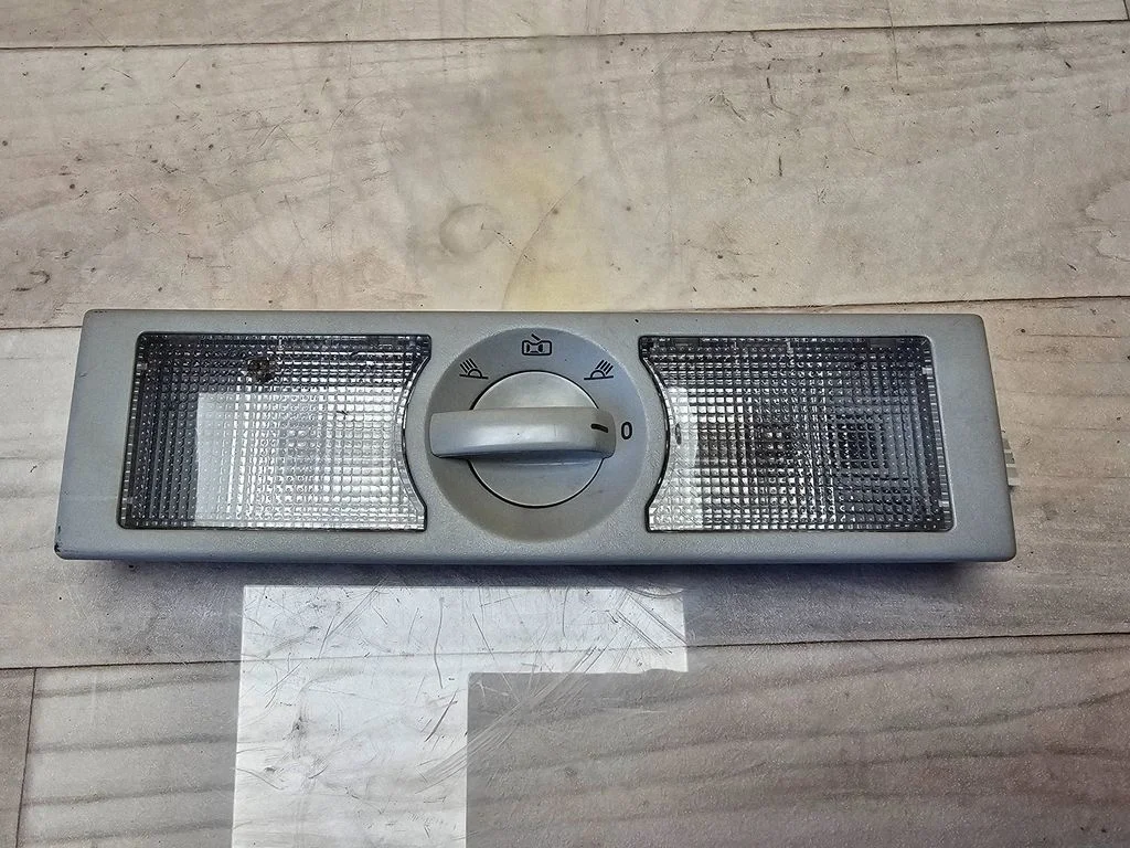 Rear seat light – Volkswagen Touran I (2003-2010)
