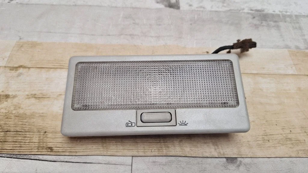 Rear seat light – Seat Alhambra (Mk1) (1996-2010)