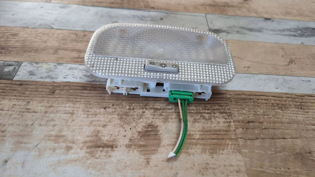 Rear seat light 9652262180