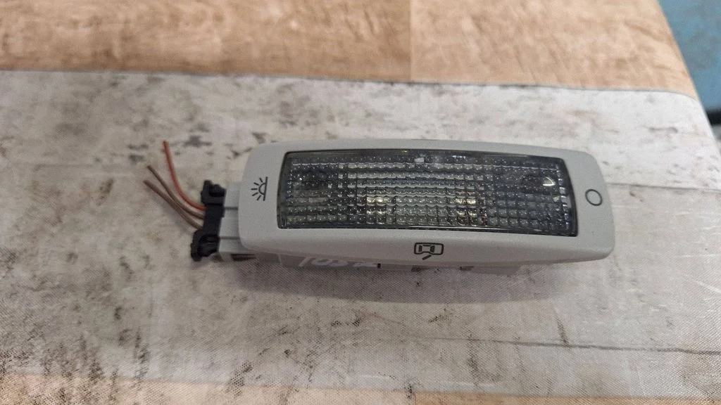 Rear seat light 3B0947291