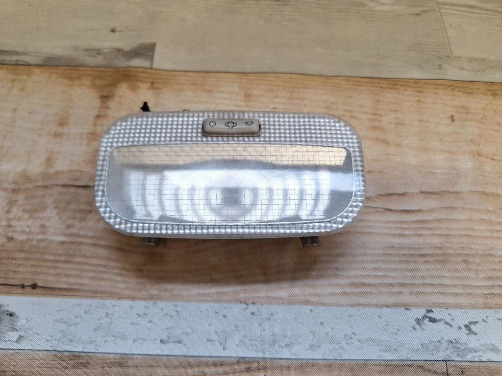 Rear seat light – Citroen C4 I (2004-2010)