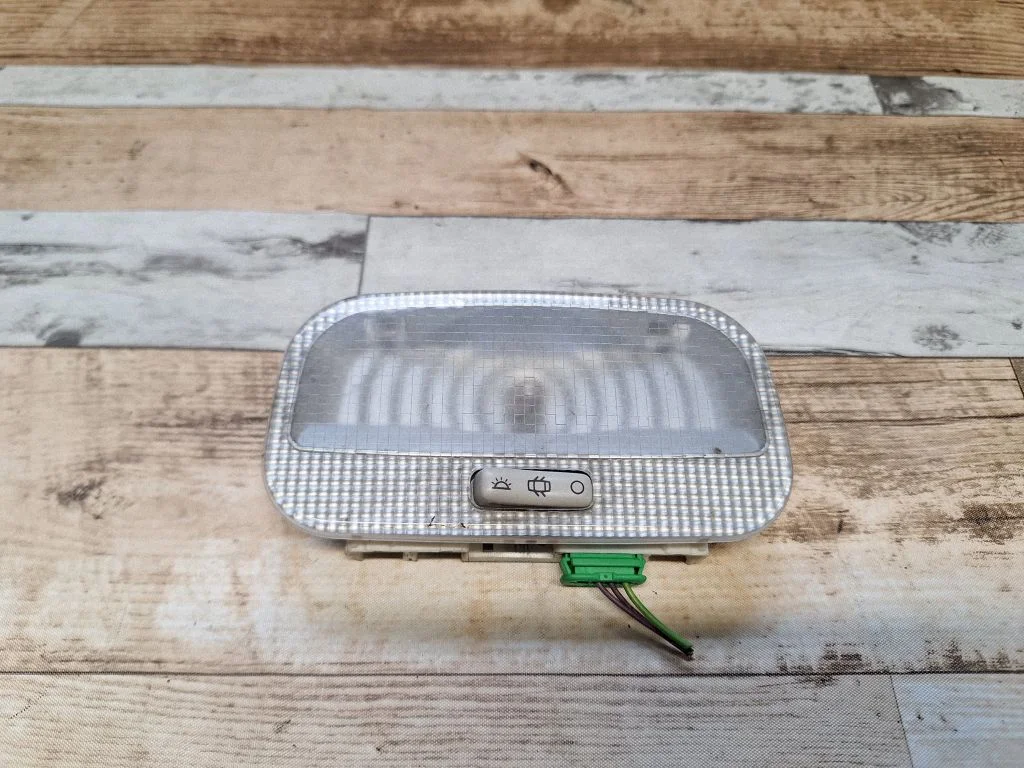 Rear seat light – Citroen C4 I (2004-2010)