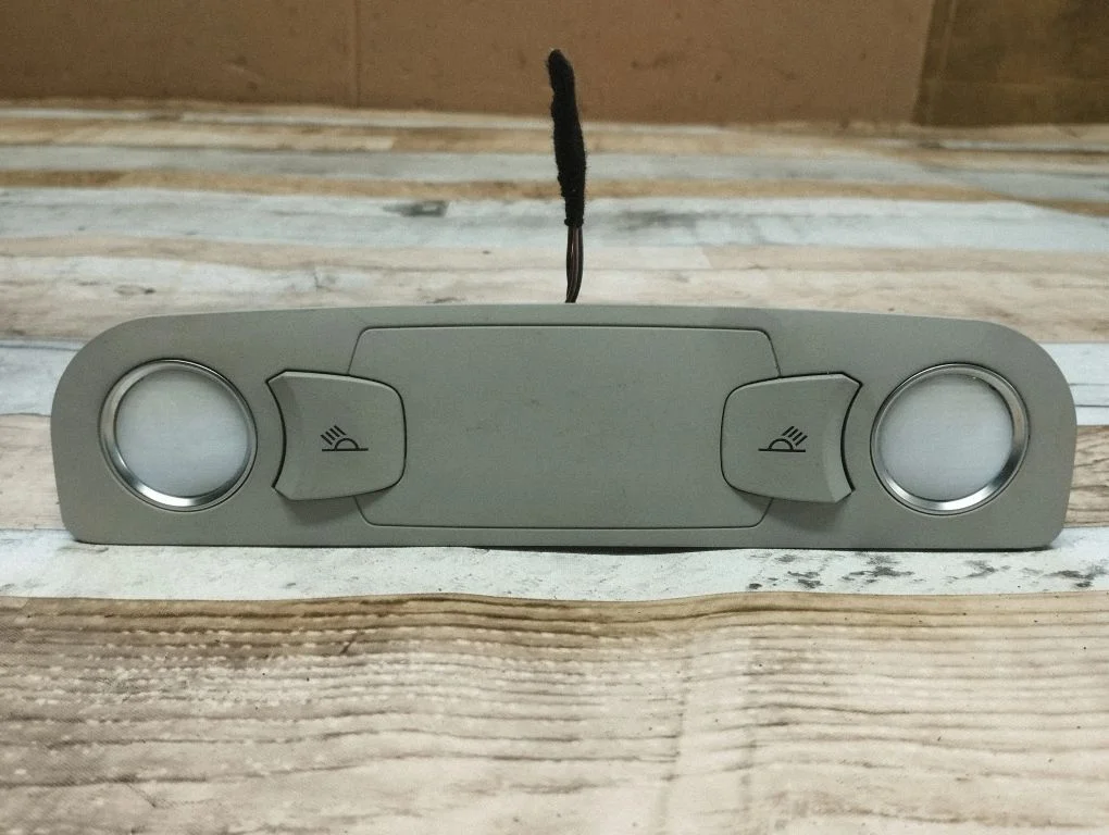 Rear seat light 4L0947111B