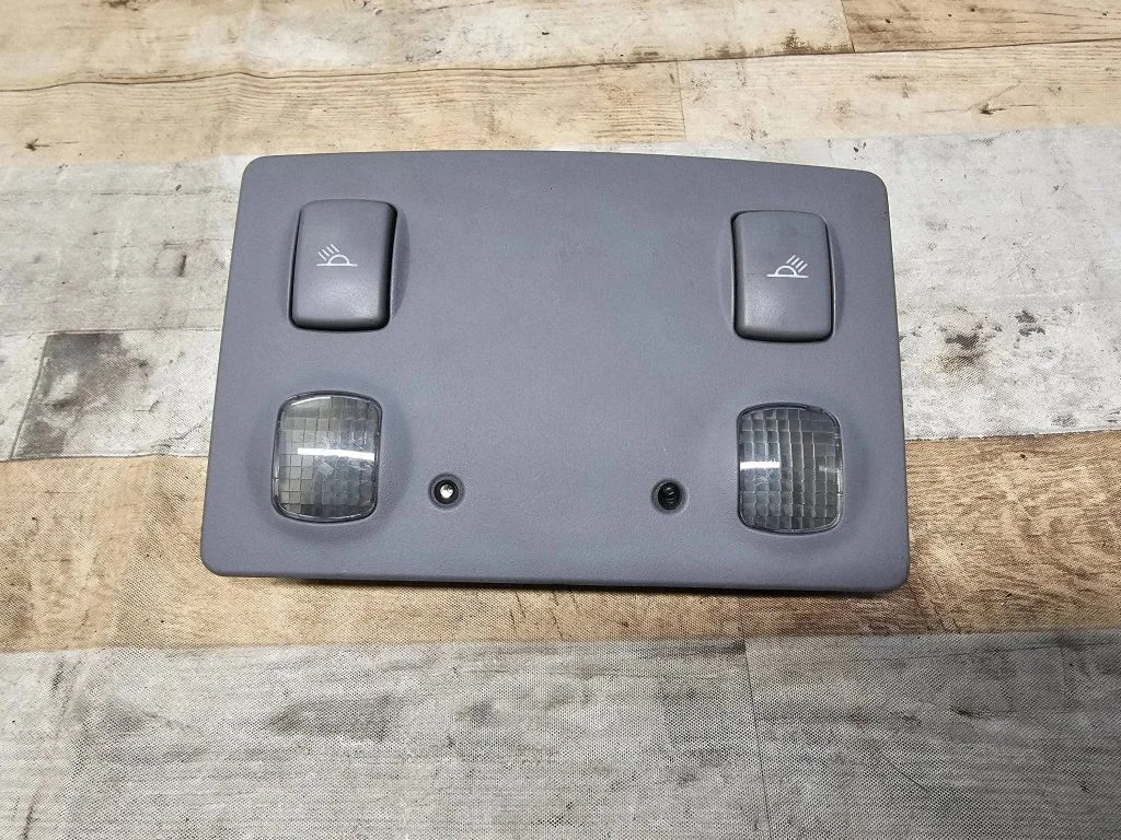 Rear seat light 4B0947303