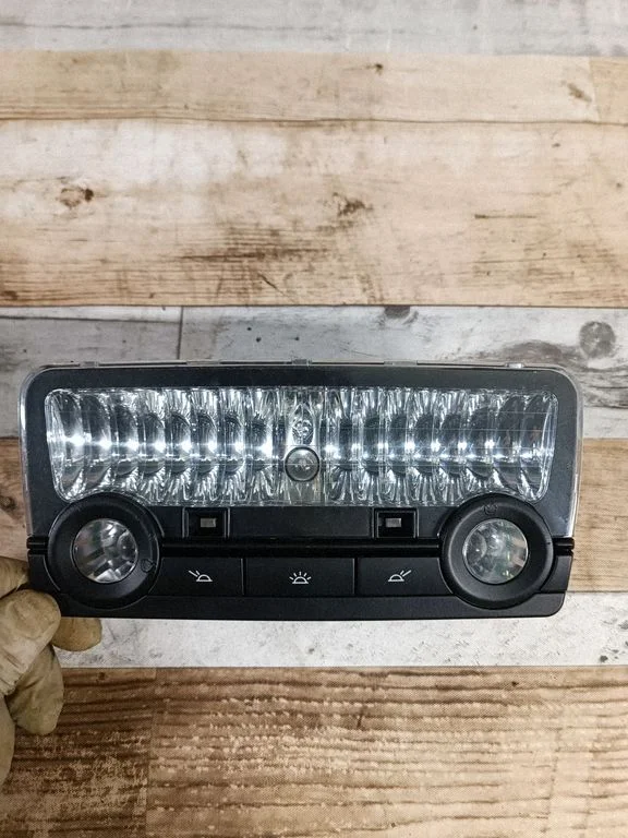 Rear seat light 63319163699