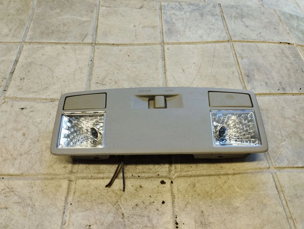 Rear seat light – Mazda 6 (2002-2008)