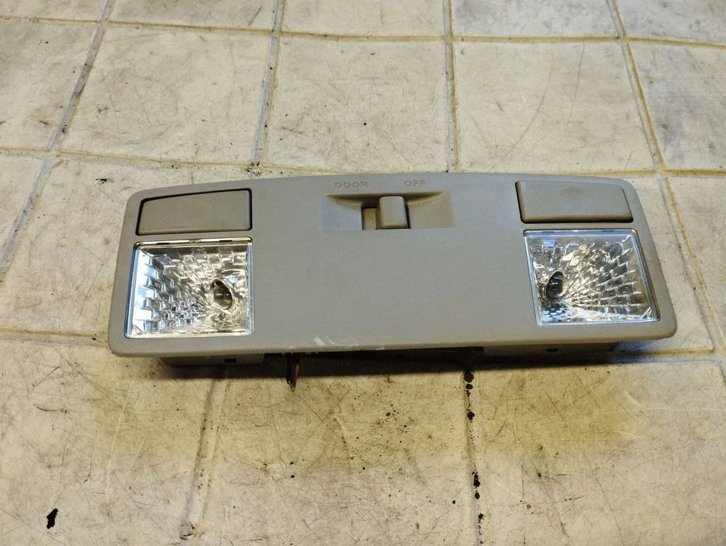 Rear seat light – Mazda 6 (2002-2008)