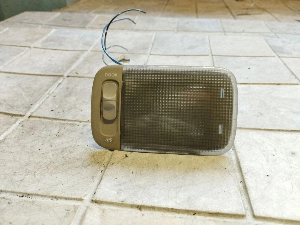 Rear seat light – Subaru Outback (2007-2009)