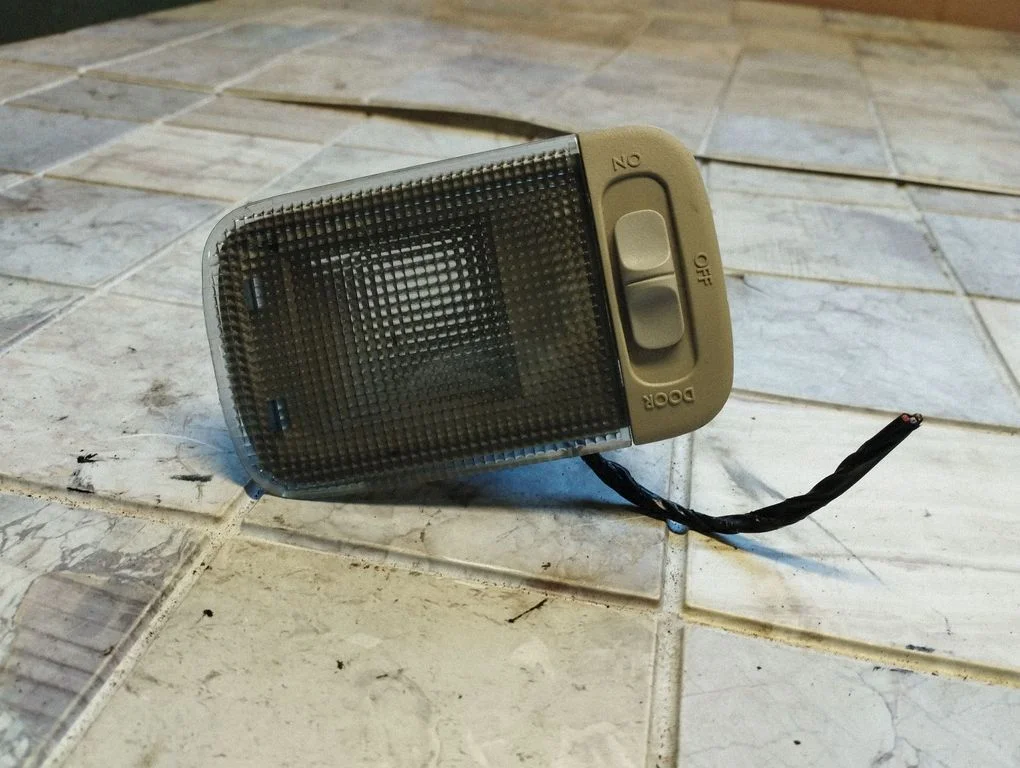 Rear seat light – Subaru Outback (2009-2014)