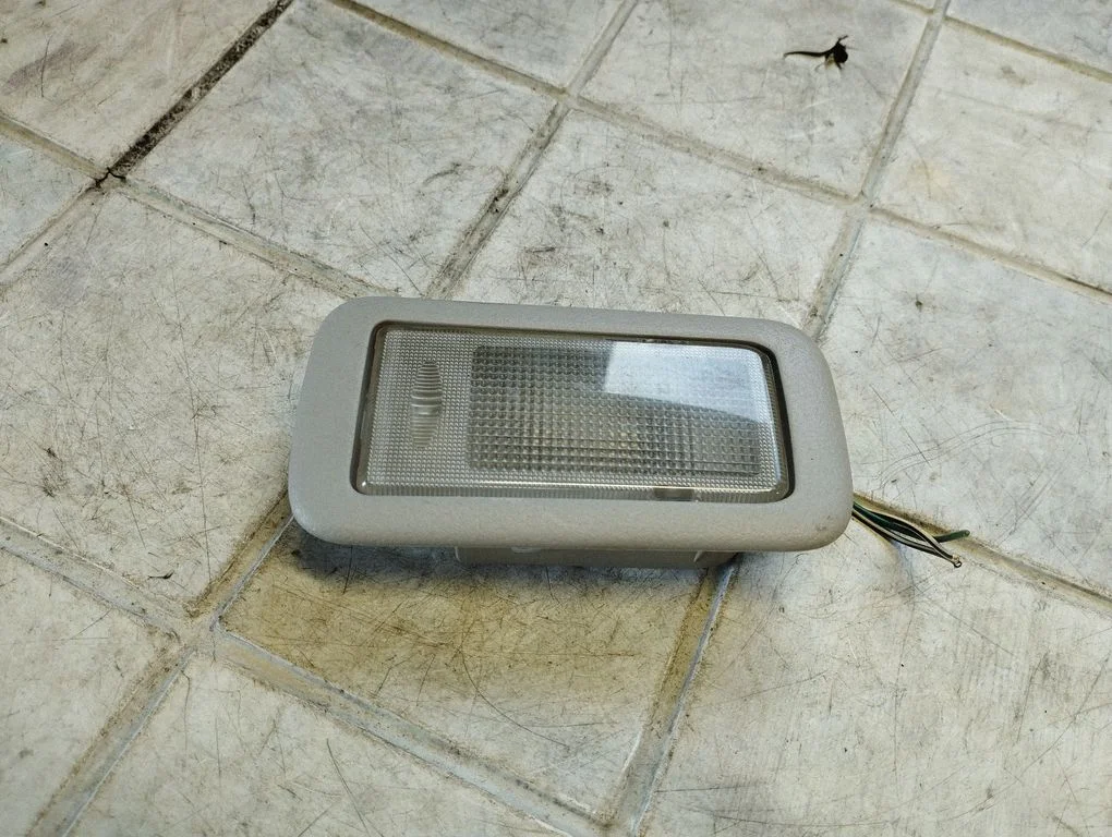Rear seat light MN179732ZZ