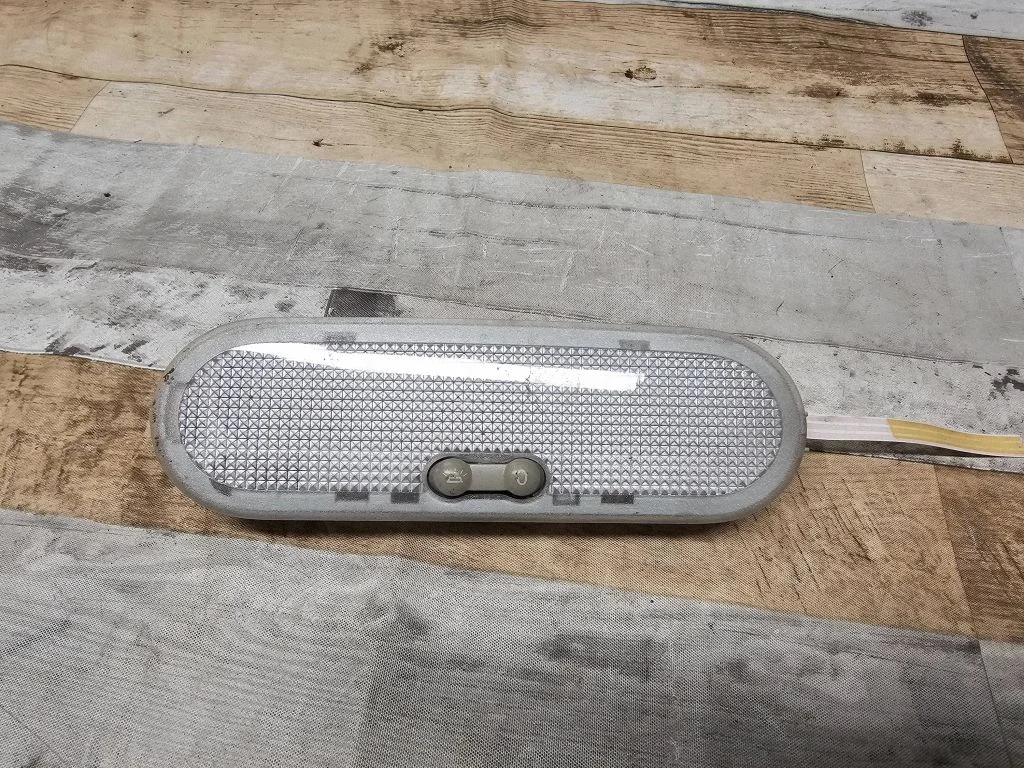 Rear seat light 8200074362