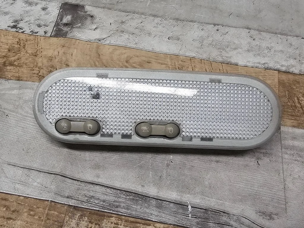 Rear seat light 8200073231