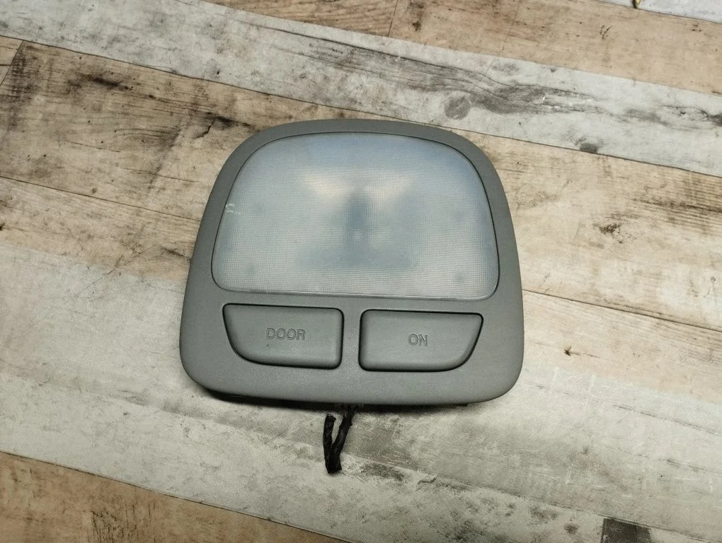 Rear seat light 928502BXXX