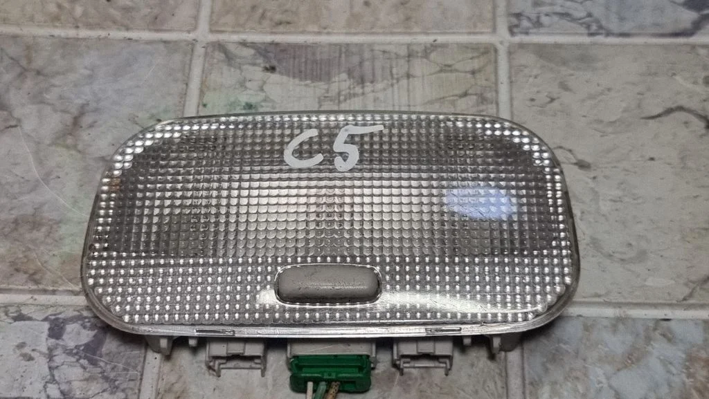 Rear seat light – Citroen C5 (2005-2008)