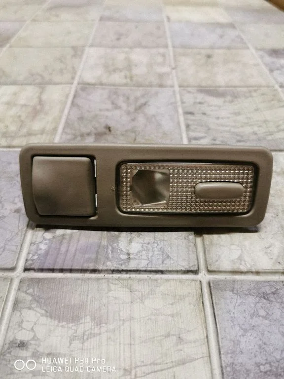 Rear seat light 9642438077