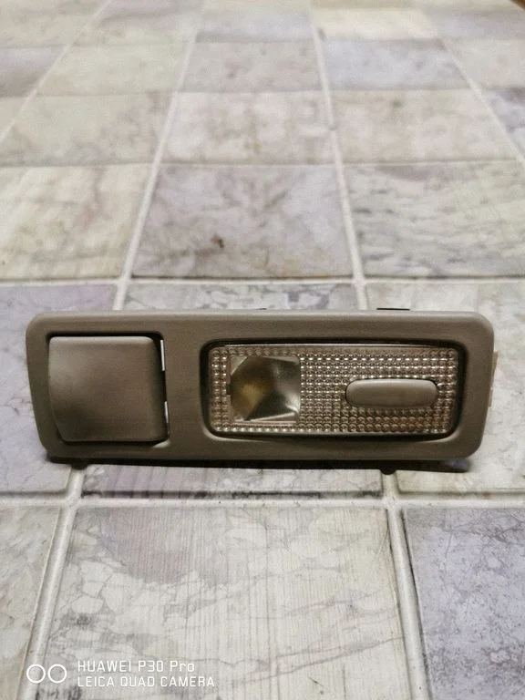 Rear seat light 9642438077