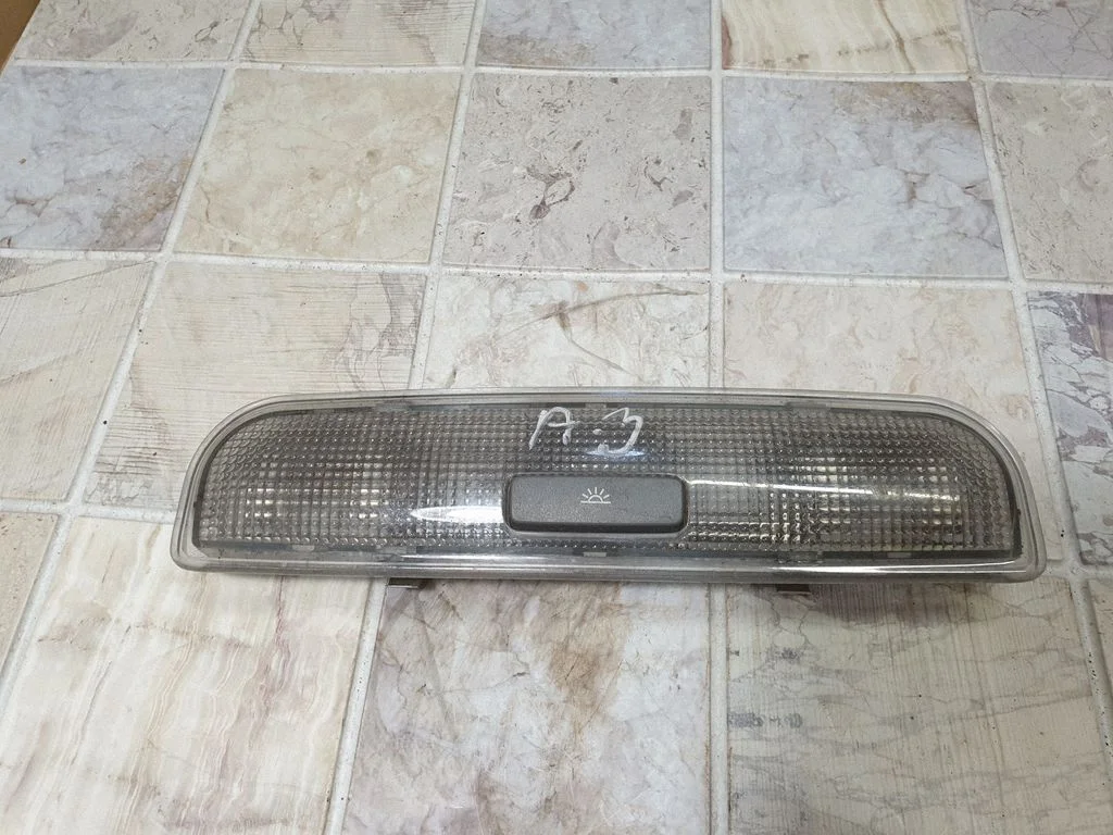 Rear seat light – Audi A3 S3 8P (2003-2012)