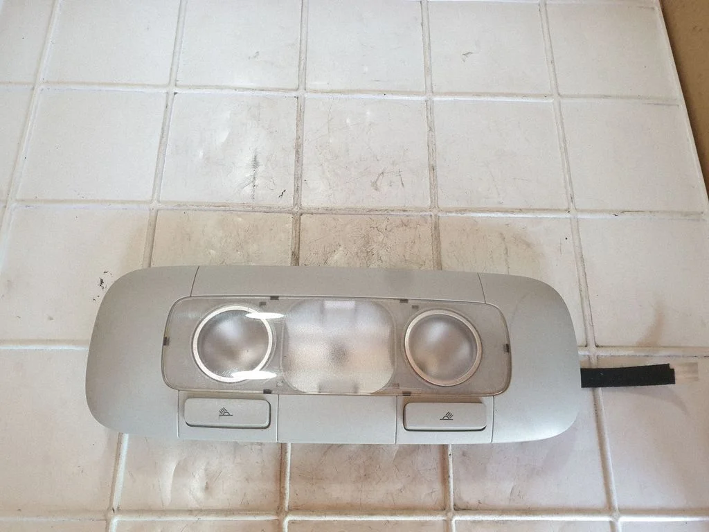 Rear seat light 1K0947125