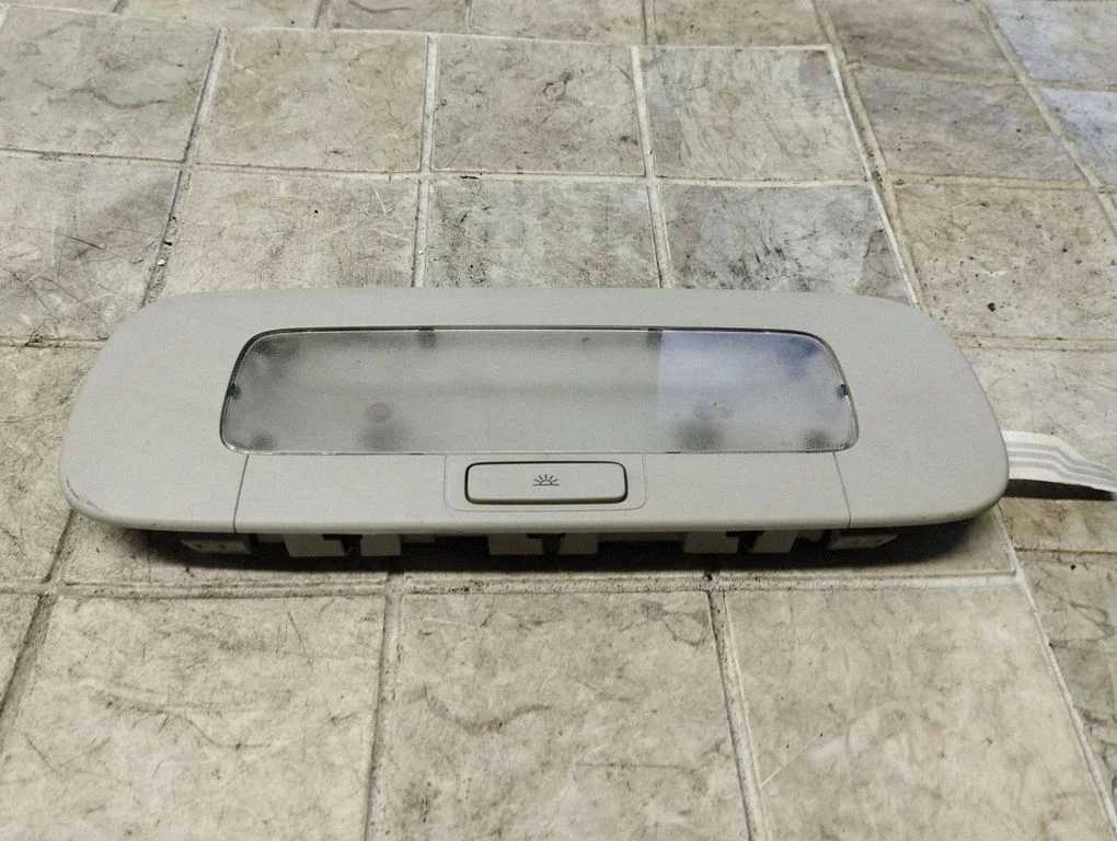 Rear seat light 1K0947291