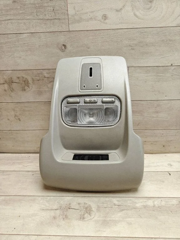 Front seat light 9662156177