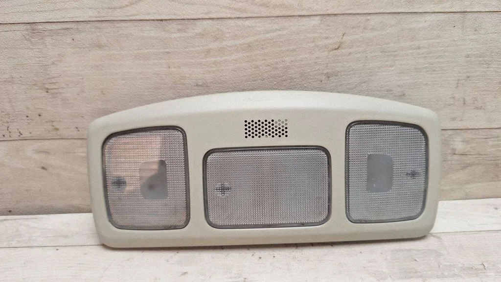 Front seat light 735316712