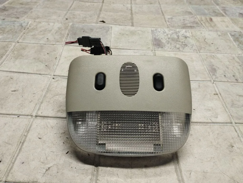Rear seat light – Saab 9-5 (2006-2010)