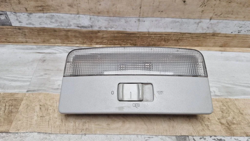 Front seat light – Volkswagen Transporter - Caravelle T5 (2003-2015)