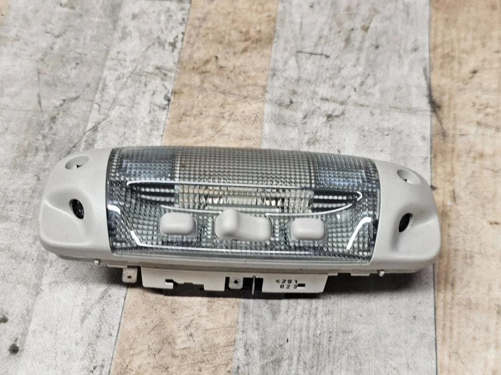Front seat light AB3915K609AB