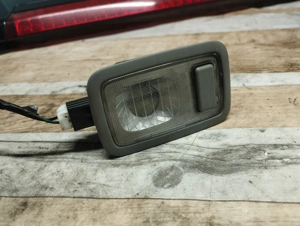Front seat light