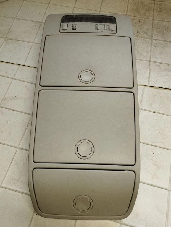 Front seat light – Volkswagen Touran I (2003-2010)