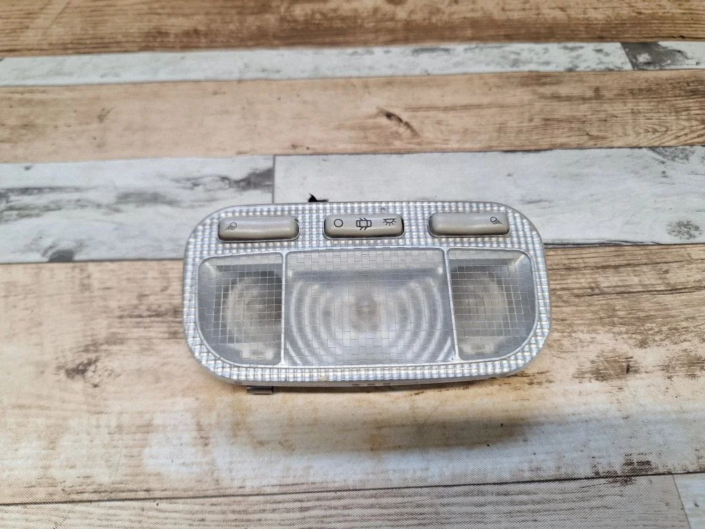 Front seat light – Citroen C4 I (2004-2010)
